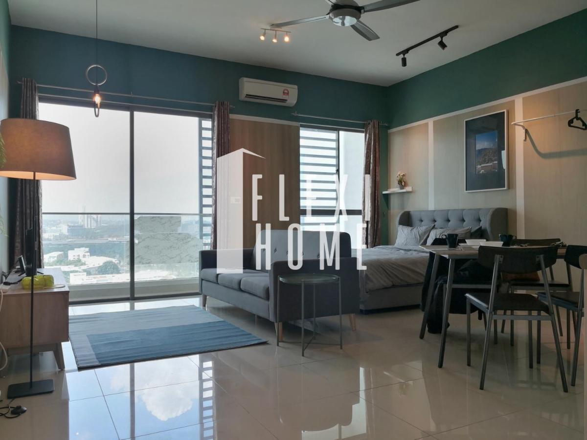 Netflix-Designed Studio Home At Cybersquare, Cyberjaya By Flexihome-My Екстериор снимка